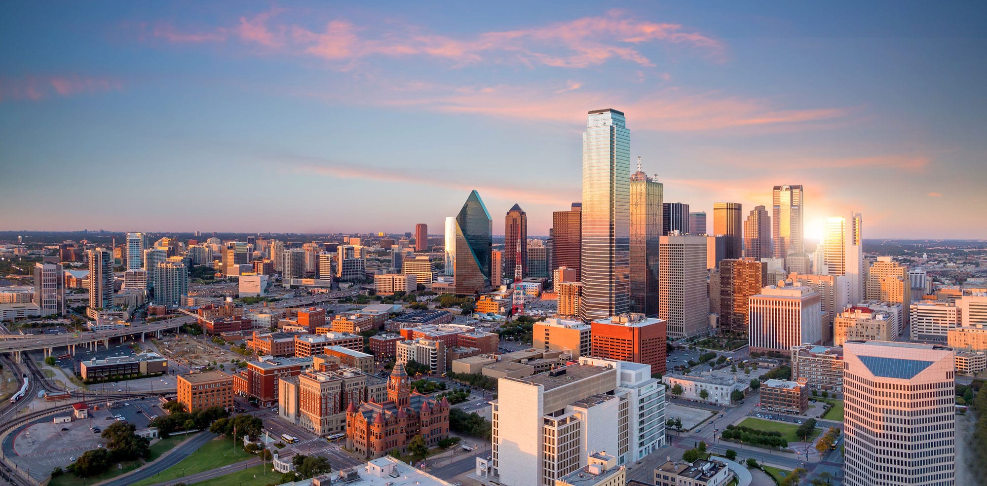 overview of Dallas, Texas skyline